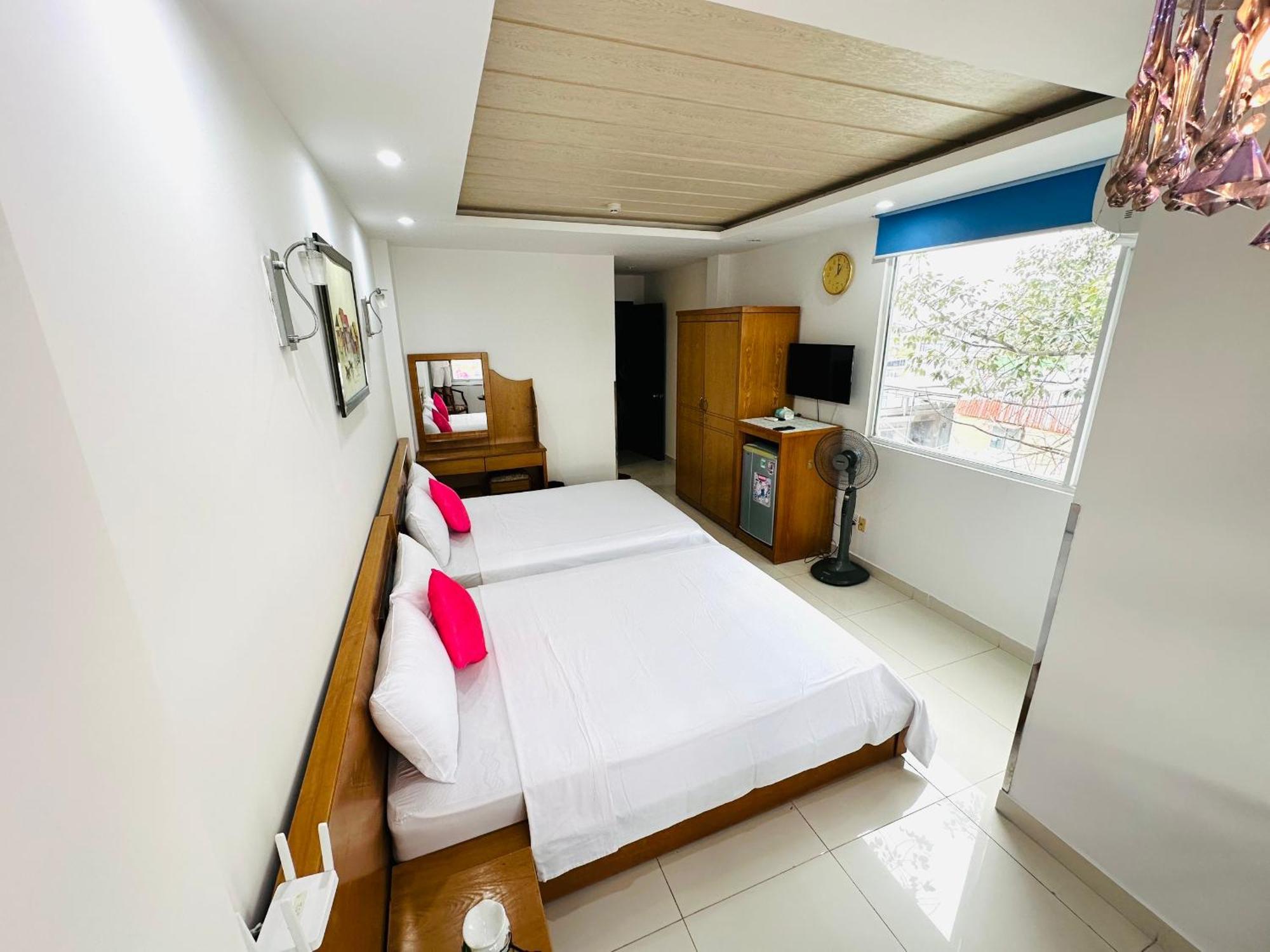 Redflower Hotel Ho Chi Minh City Exterior photo