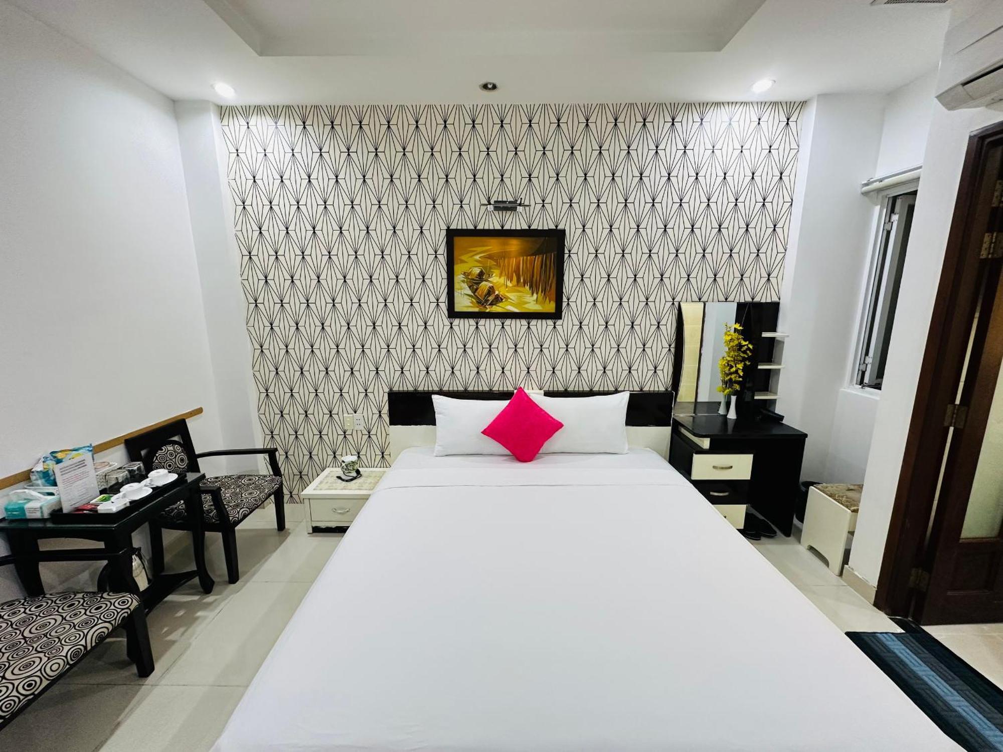 Redflower Hotel Ho Chi Minh City Exterior photo