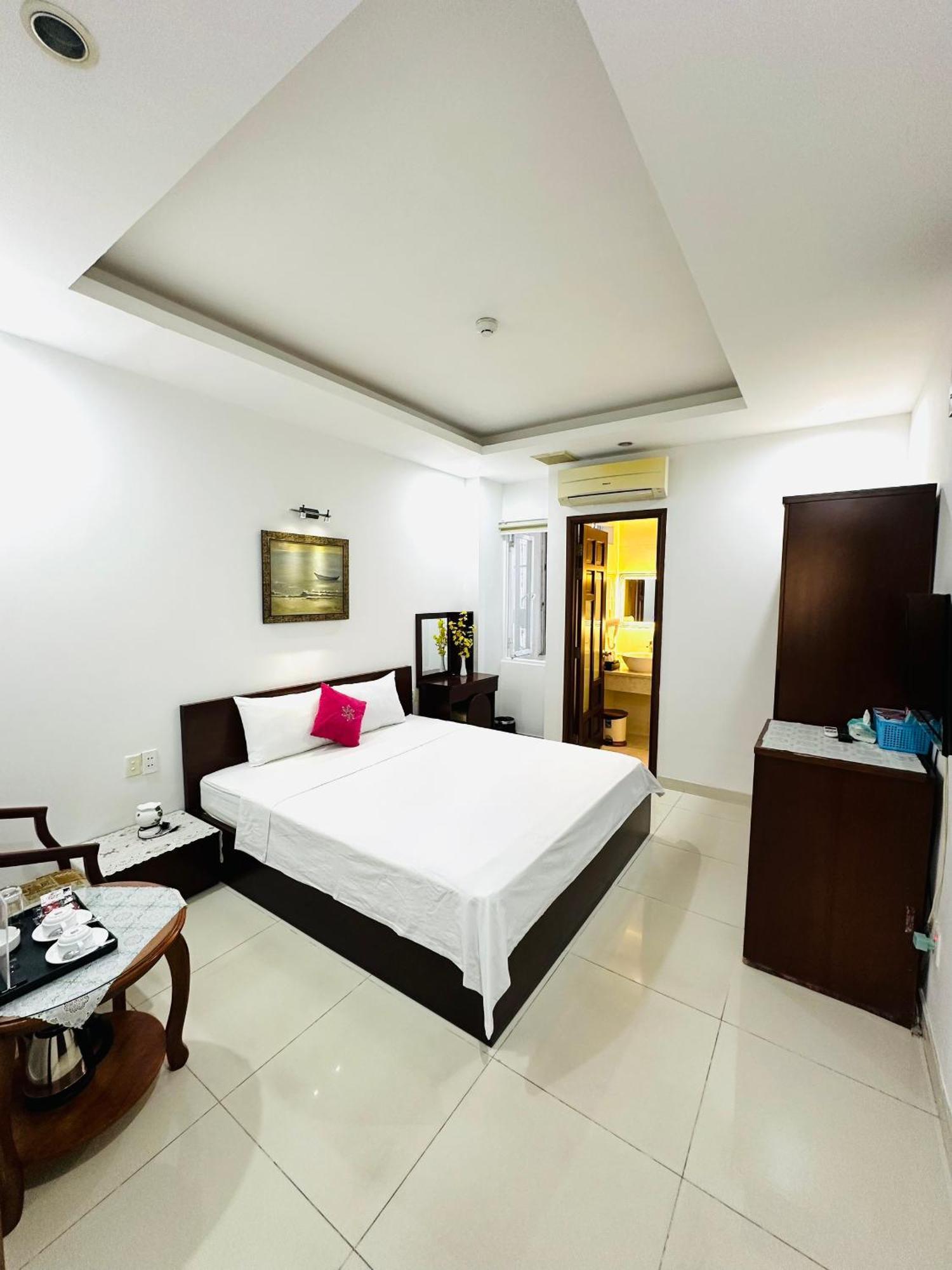 Redflower Hotel Ho Chi Minh City Exterior photo