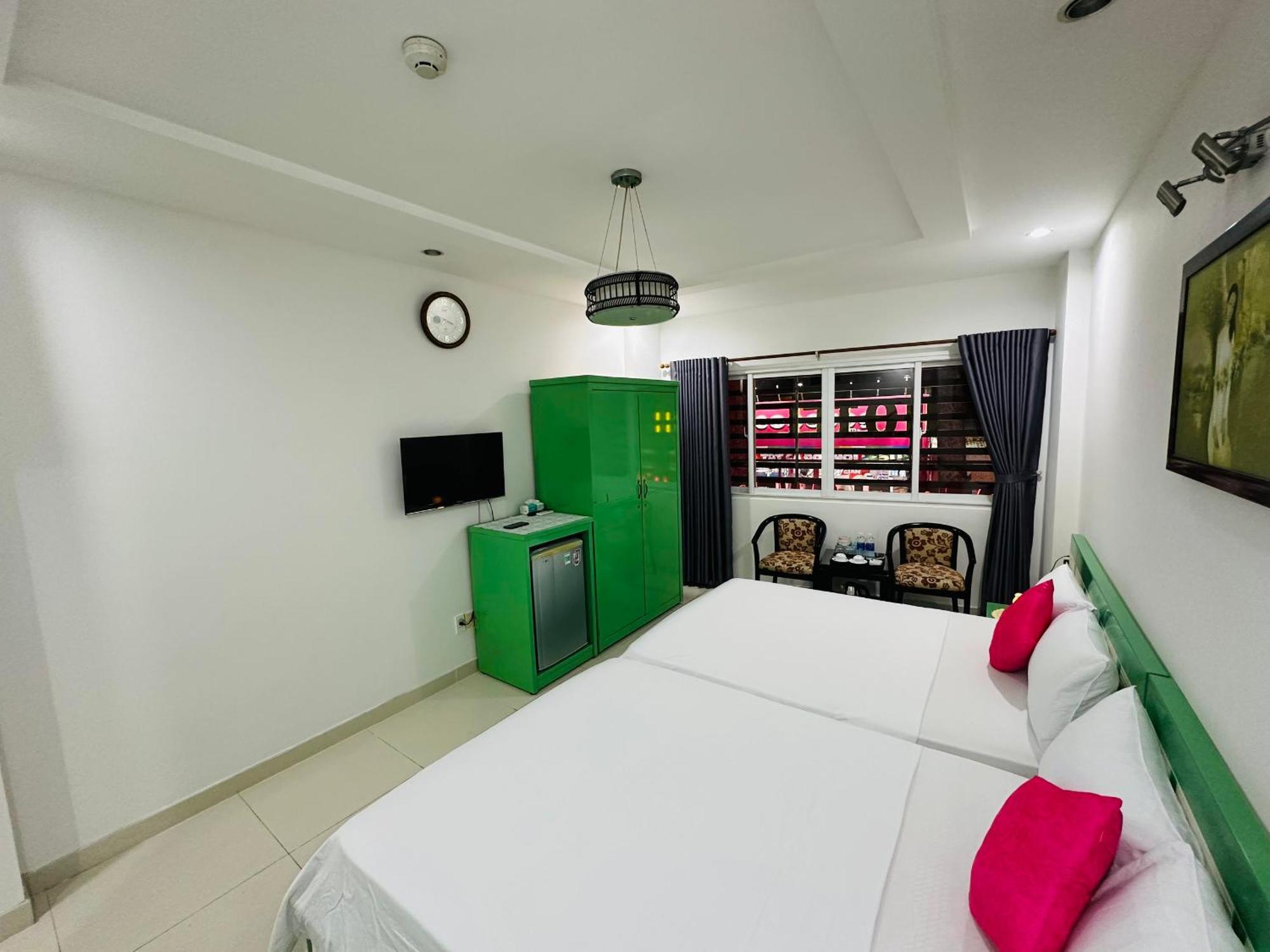 Redflower Hotel Ho Chi Minh City Exterior photo